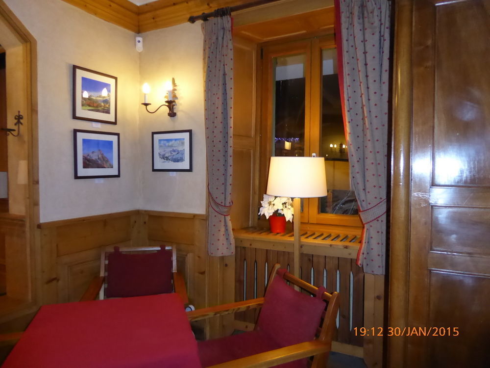 Hotel Restaurant La Couronne Шамони Экстерьер фото
